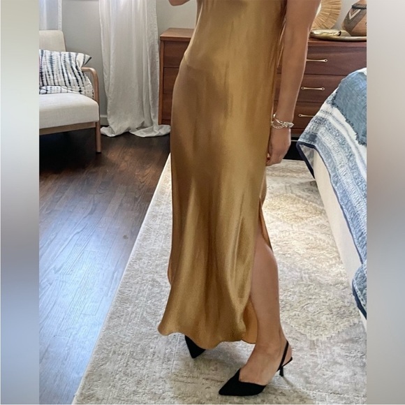 Banana Republic 100% Silk Dreamer Maxi Slip Dress in Warm Copper Gold - Picture 7 of 8